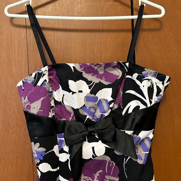 RW&CO Floral Mini Dress - Picture 2 of 4